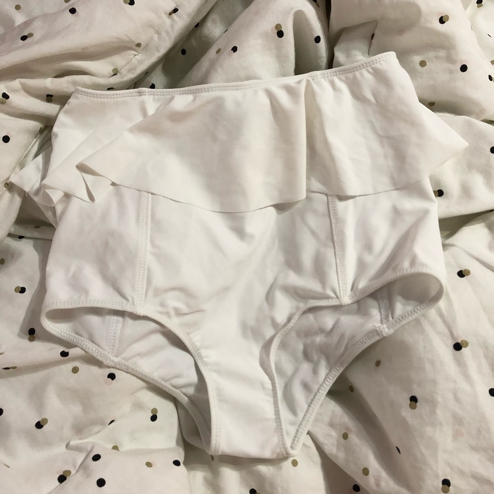 Kortni Jeane White Peplum Bottoms